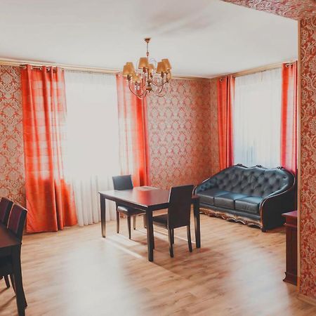Family Hotel 陶格夫匹尔斯 外观 照片